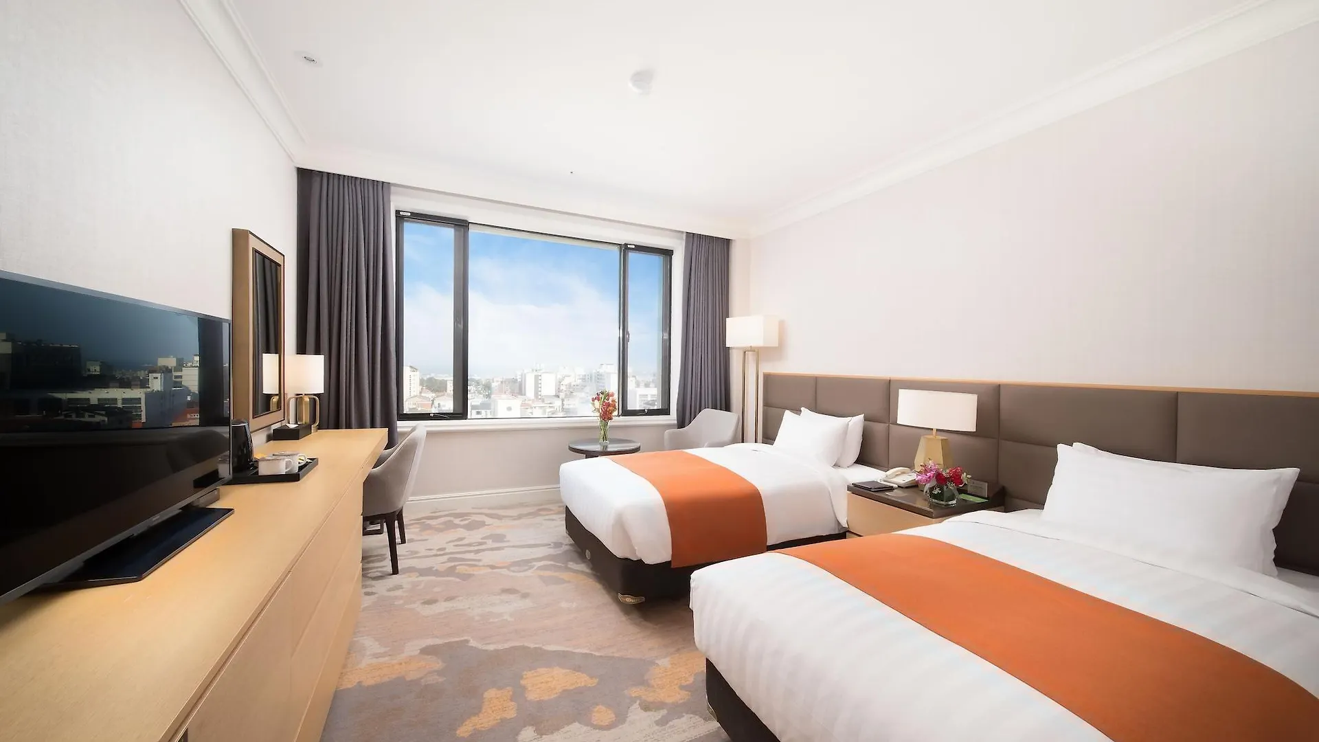 Jeju Sun Hotel & Casino 5*,